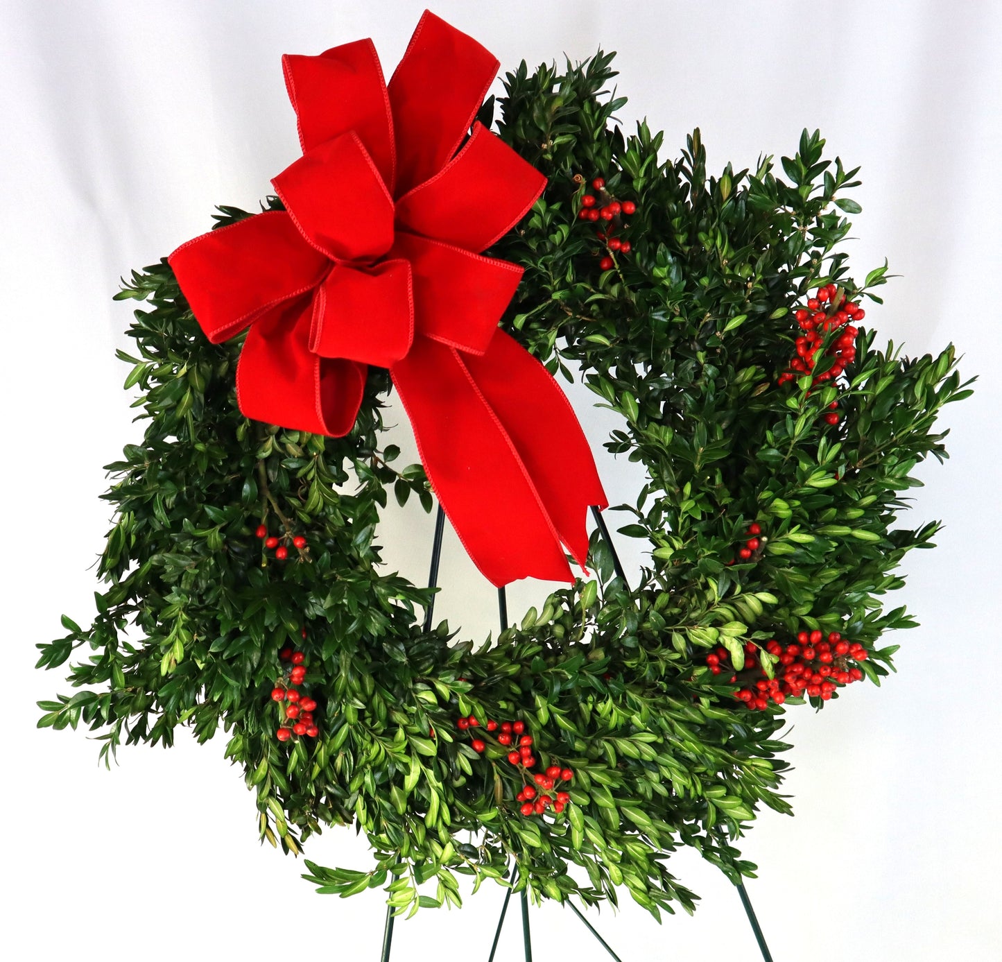 Boxwood Wreath 22"-24"